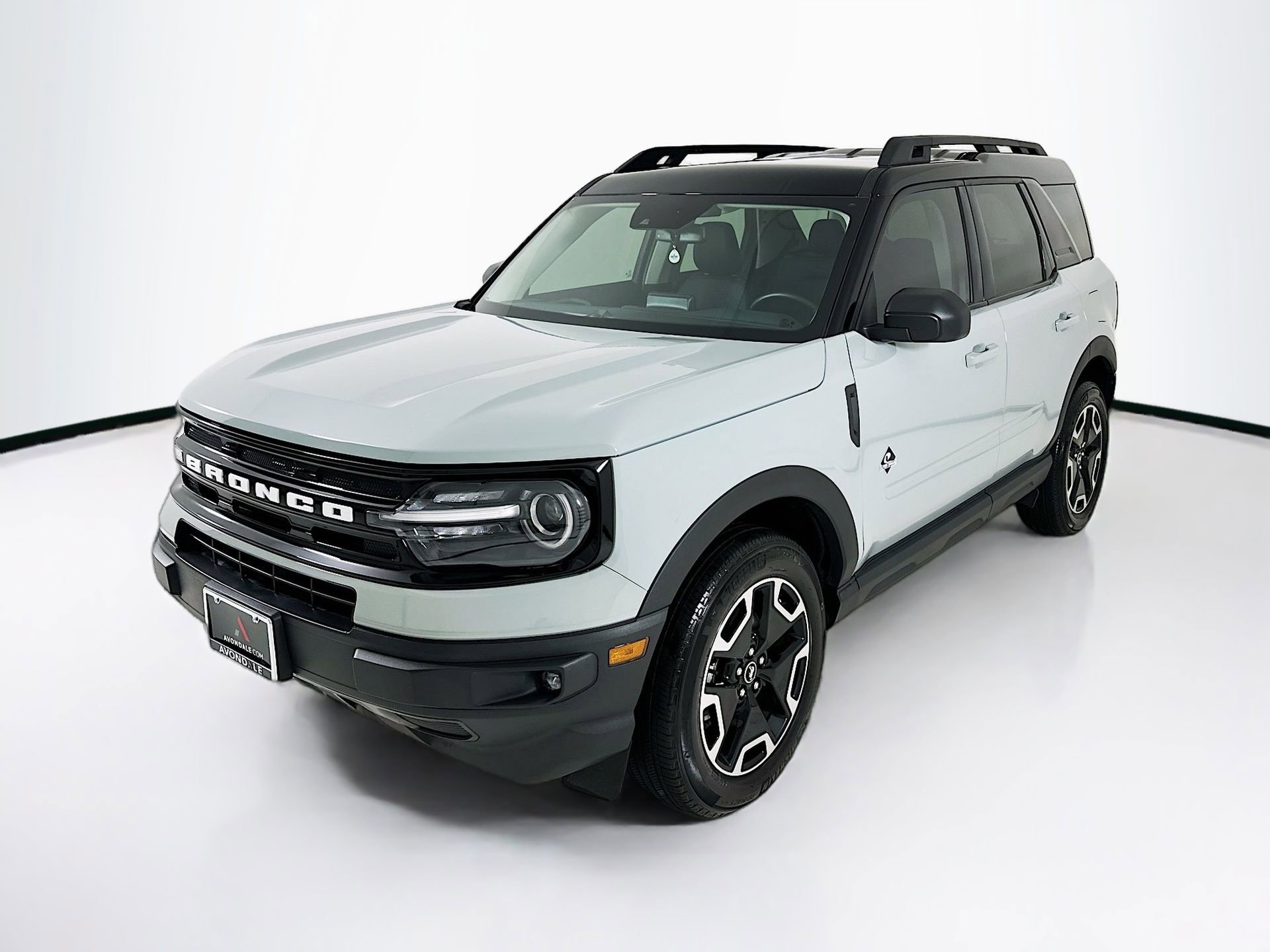 Used 2023 Ford Bronco Sport Outer Banks image 3