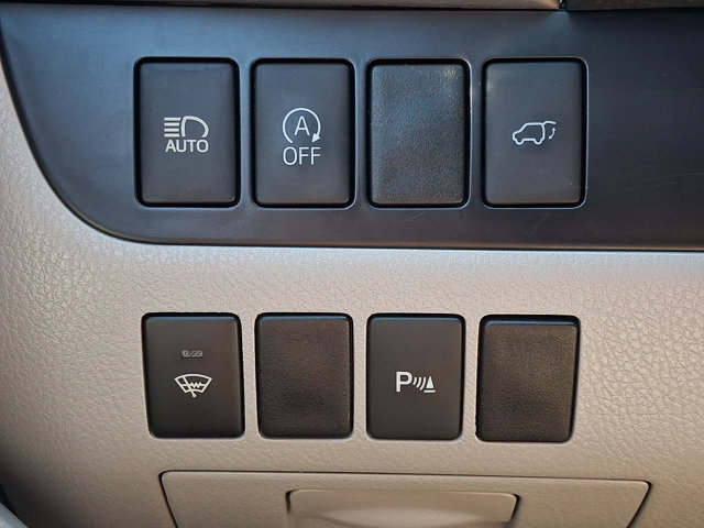 Used 2018 Toyota Highlander Limited AWD/4WD image 26