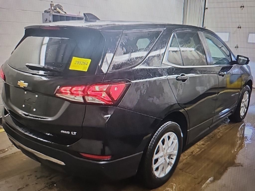 Used 2023 Chevrolet Equinox LT image 4