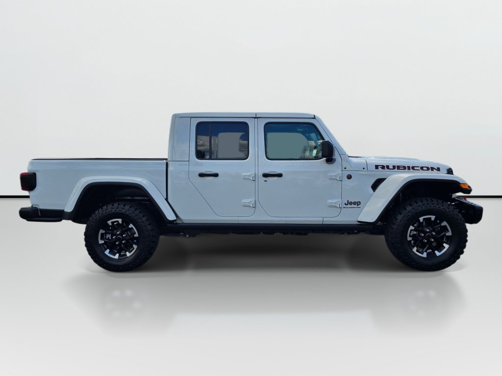Used 2024 Jeep Gladiator Rubicon AWD/4WD image 6