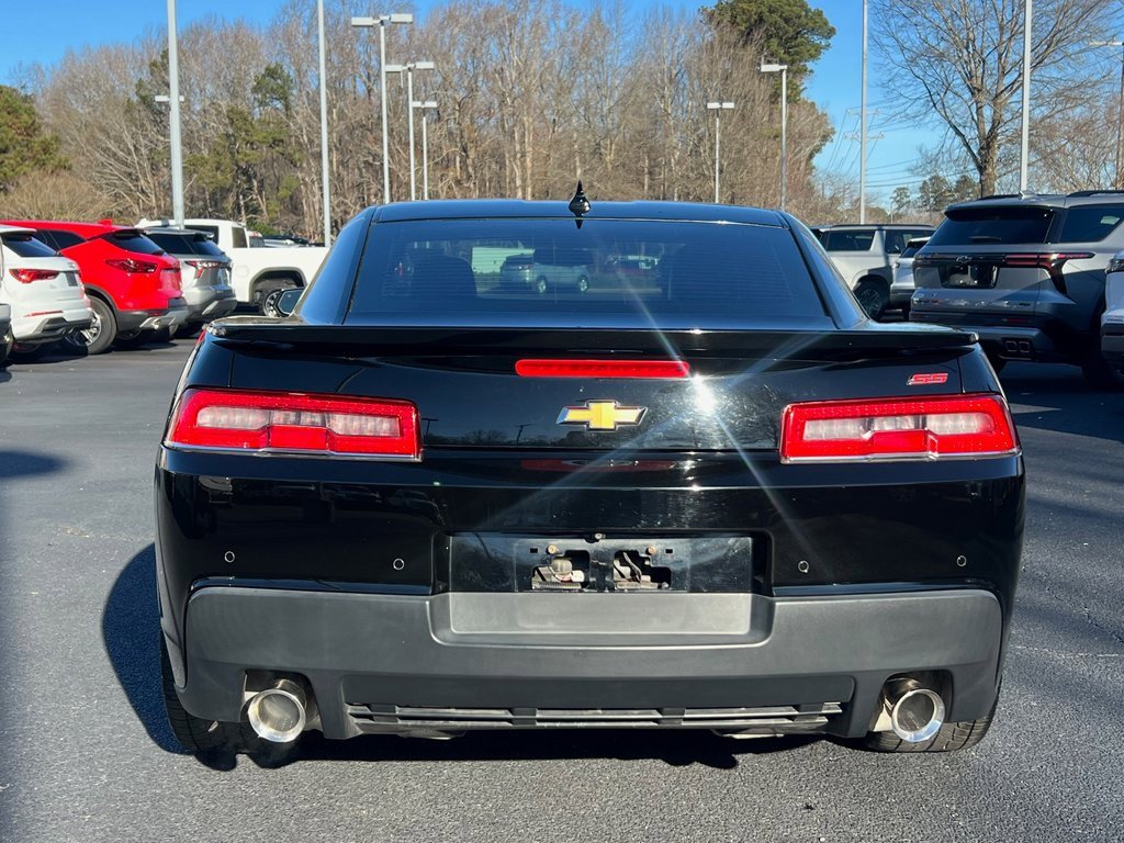 Used 2015 Chevrolet Camaro SS w/ RS Package image 16