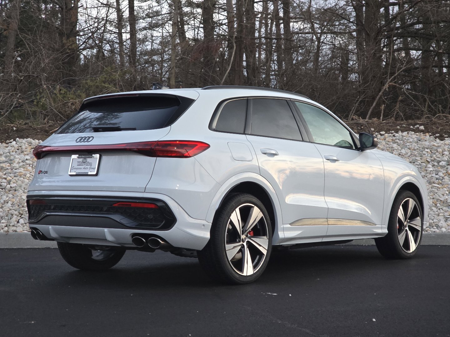 New 2025 Audi SQ5 Premium Plus image 25