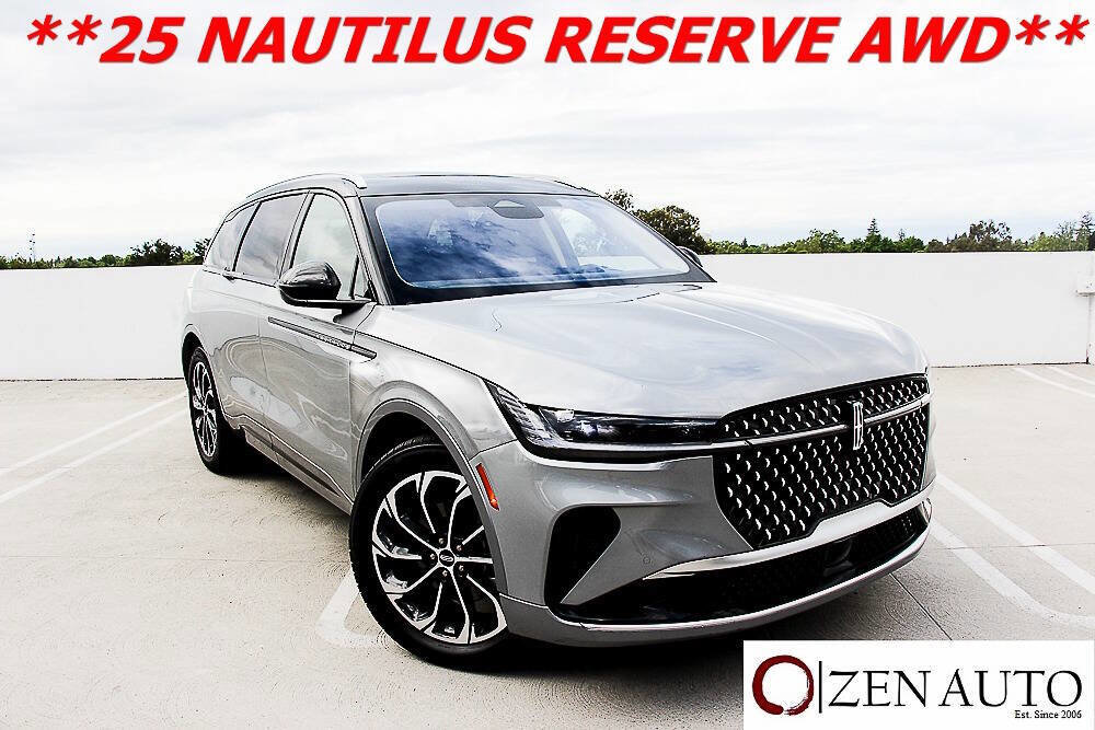 Used 2025 Lincoln Nautilus Reserve image 1