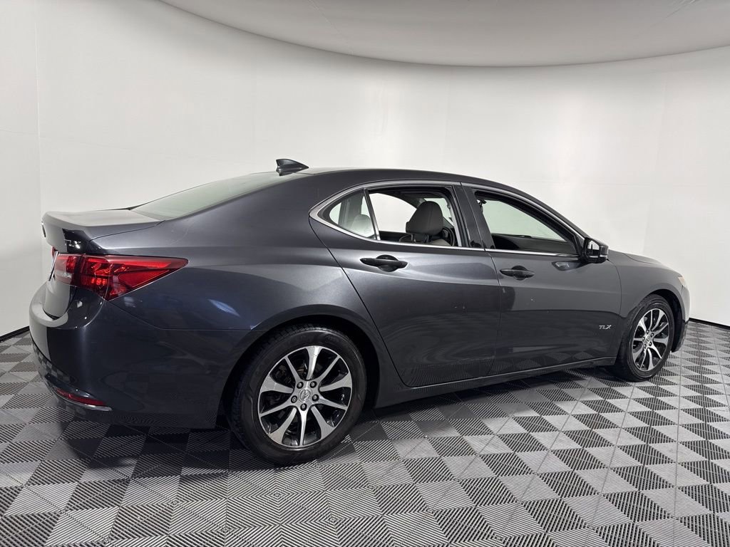 Used 2015 Acura TLX image 9