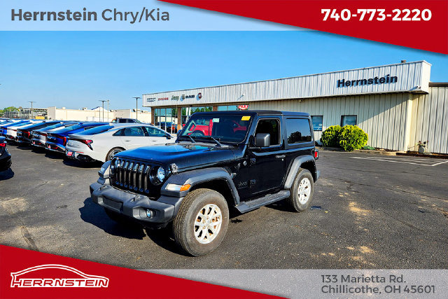 Used 2023 Jeep Wrangler Sport AWD/4WD image 3