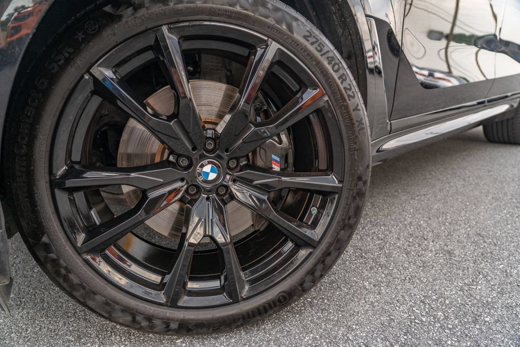 Used 2024 BMW X7 M60i w/ Executive Package AWD/4WD image 3