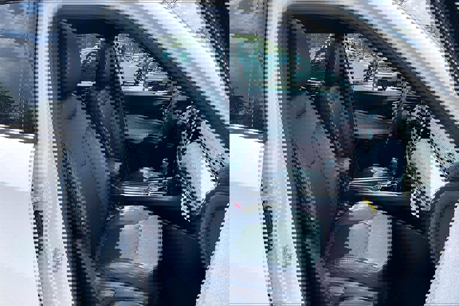 Used 2023 Jeep Compass Latitude w/ Sun and Sound Group image 8