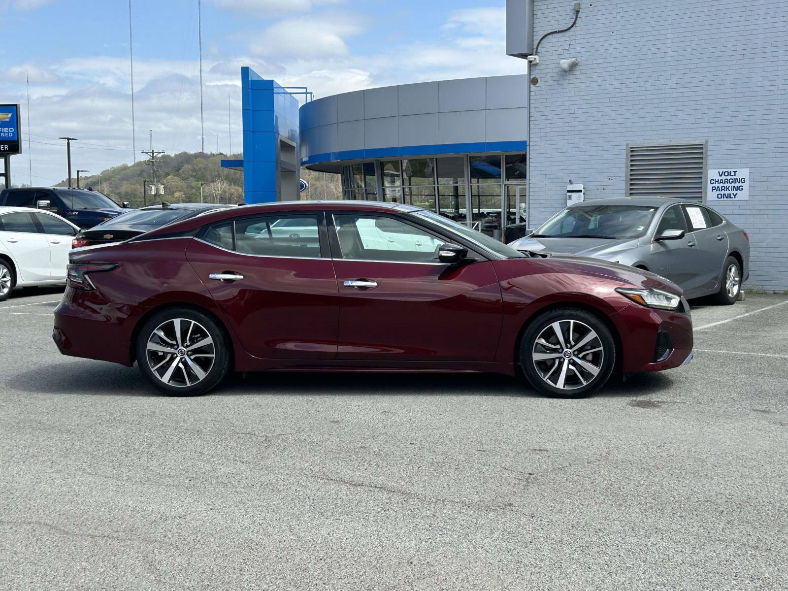 Used 2020 Nissan Maxima 3.5 SL w/ Floor Mat Group image 2