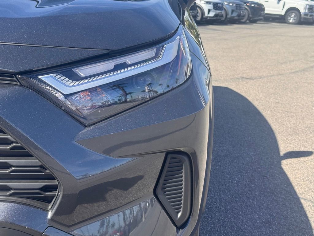 Used 2025 Toyota RAV4 LE image 8