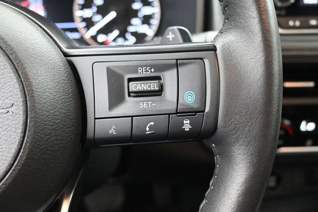 Used 2024 Nissan Rogue SV w/ SV Premium Package FWD image 17