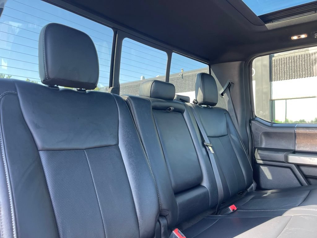 Used 2022 Ford F250 Lariat w/ Black Appearance Pkg AWD/4WD image 33