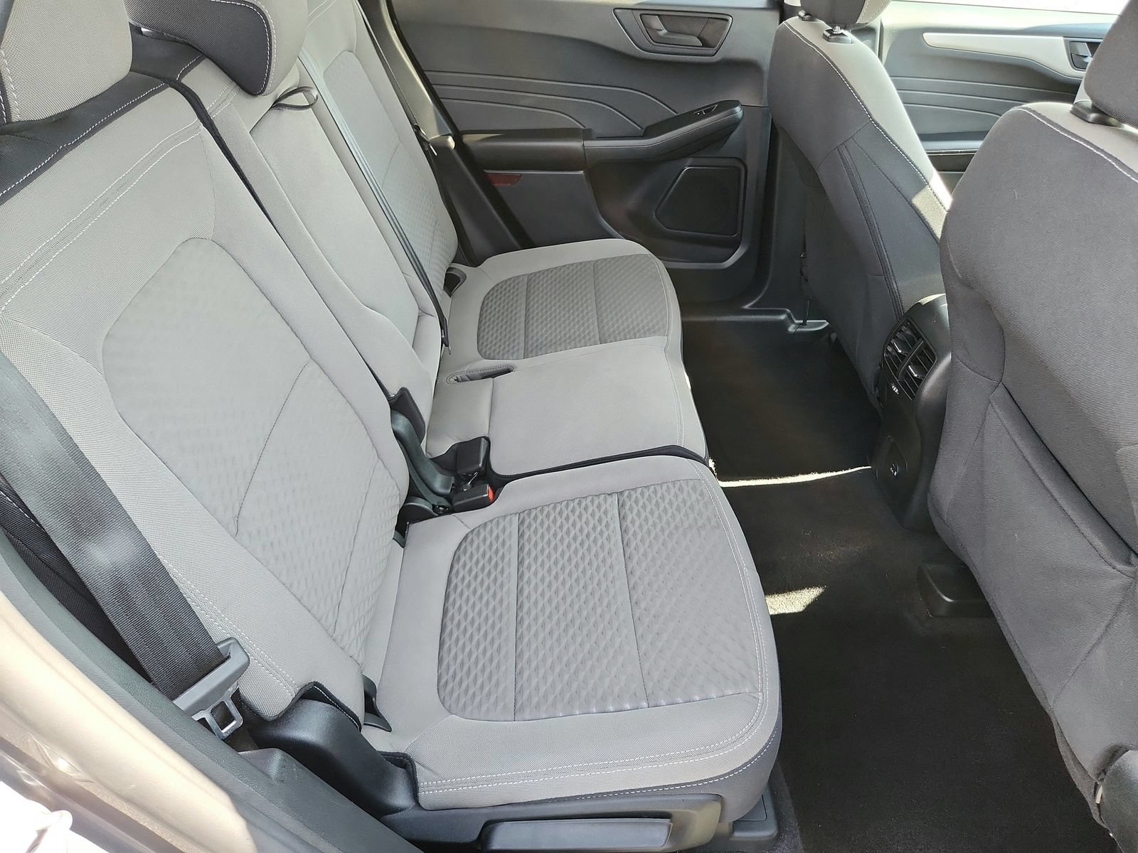 Used 2022 Ford Escape SE w/ Convenience Package FWD image 28
