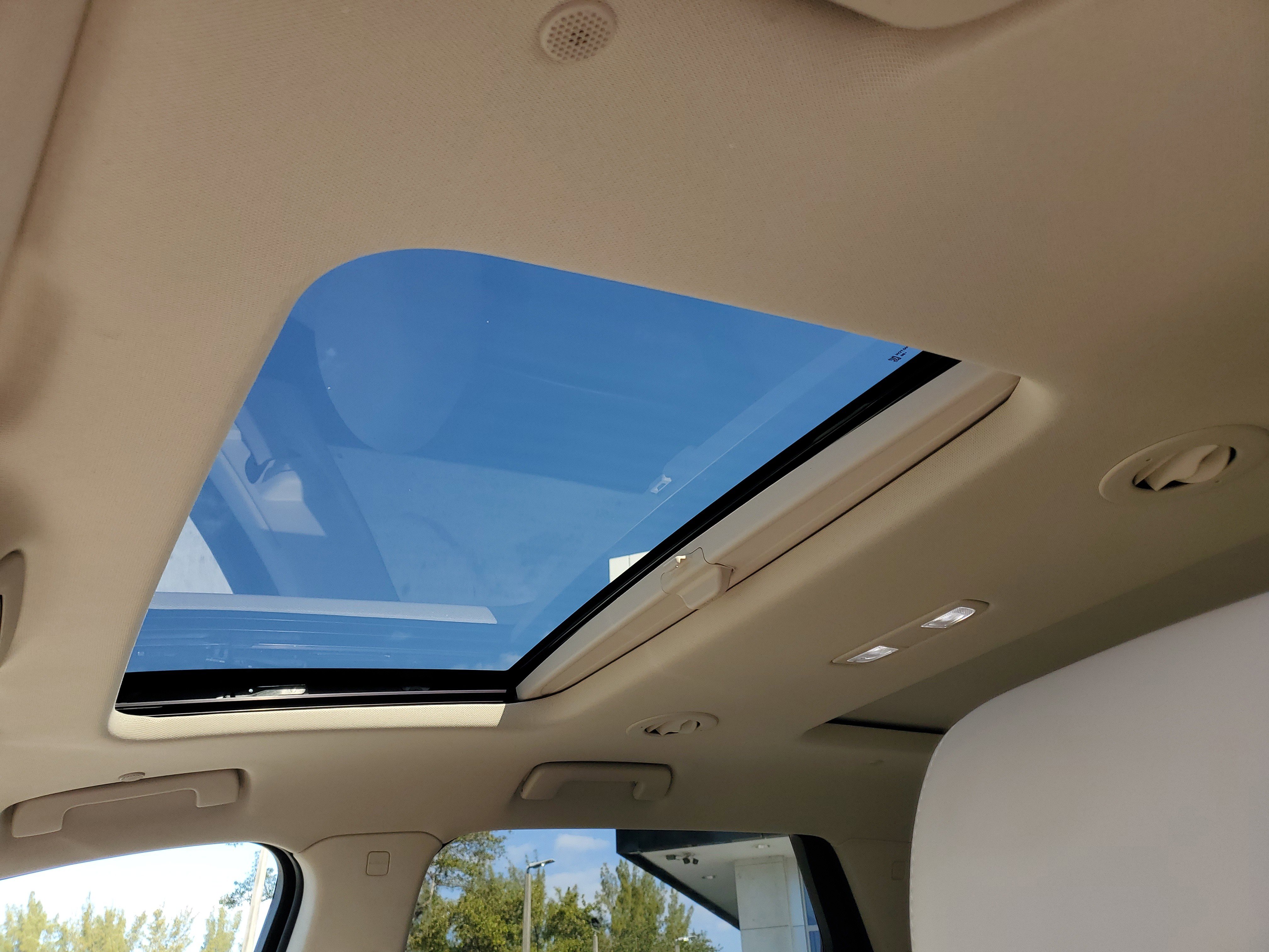 Used 2022 Buick Enclave Essence w/ Experience Buick Package image 11