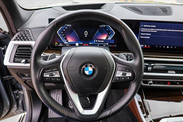 Used 2025 BMW X5 xDrive40i image 13