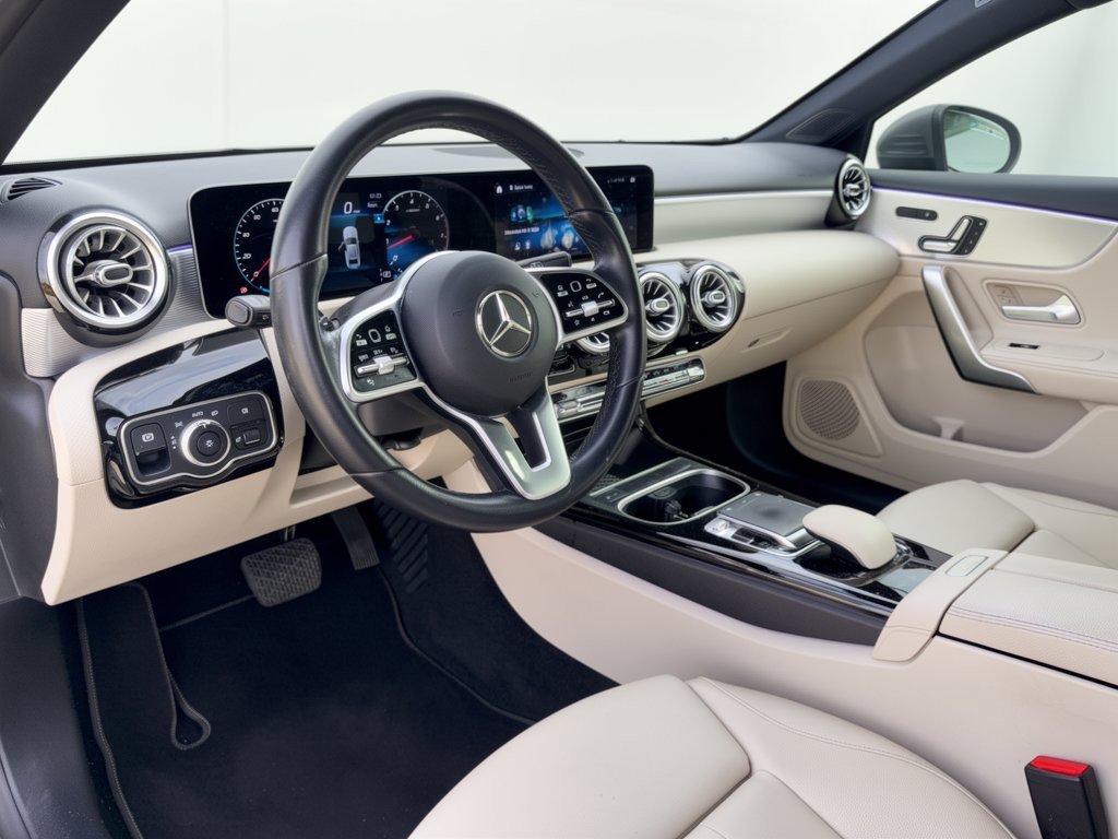 Used 2020 Mercedes-Benz A 220 image 4