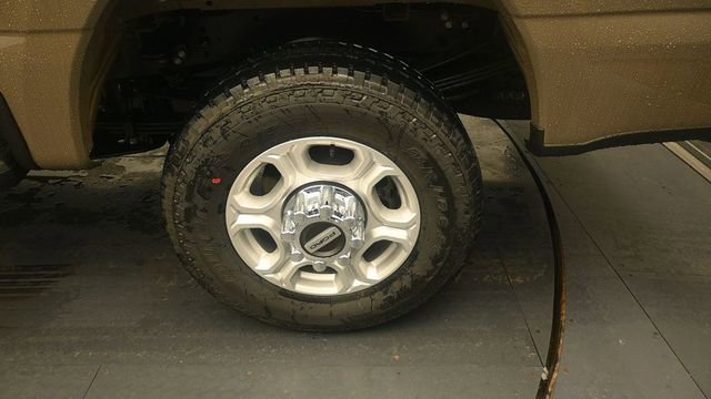 New 2026 Ford F350 4x4 Crew Cab Super Duty image 9