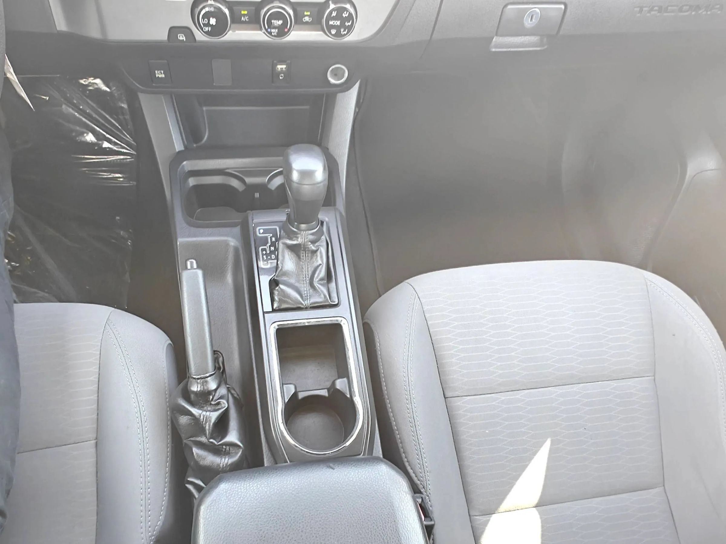 Used 2017 Toyota Tacoma SR RWD image 26