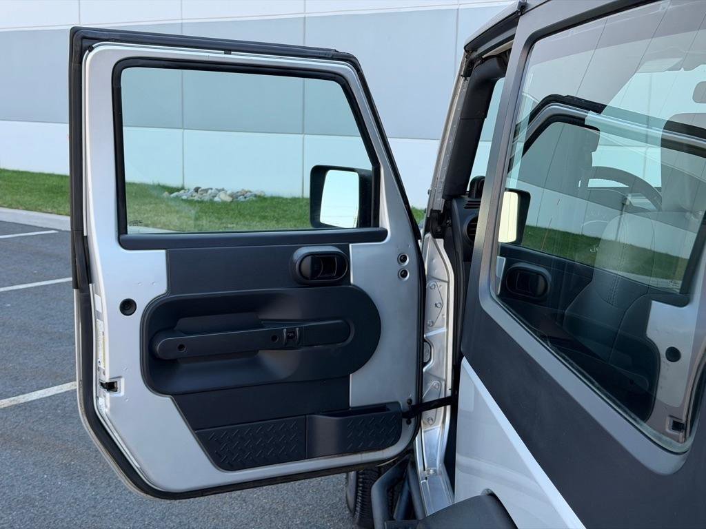 Used 2009 Jeep Wrangler X image 20