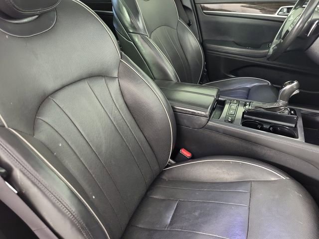 Used 2015 Hyundai Genesis 3.8 w/ Option Group 03 image 13