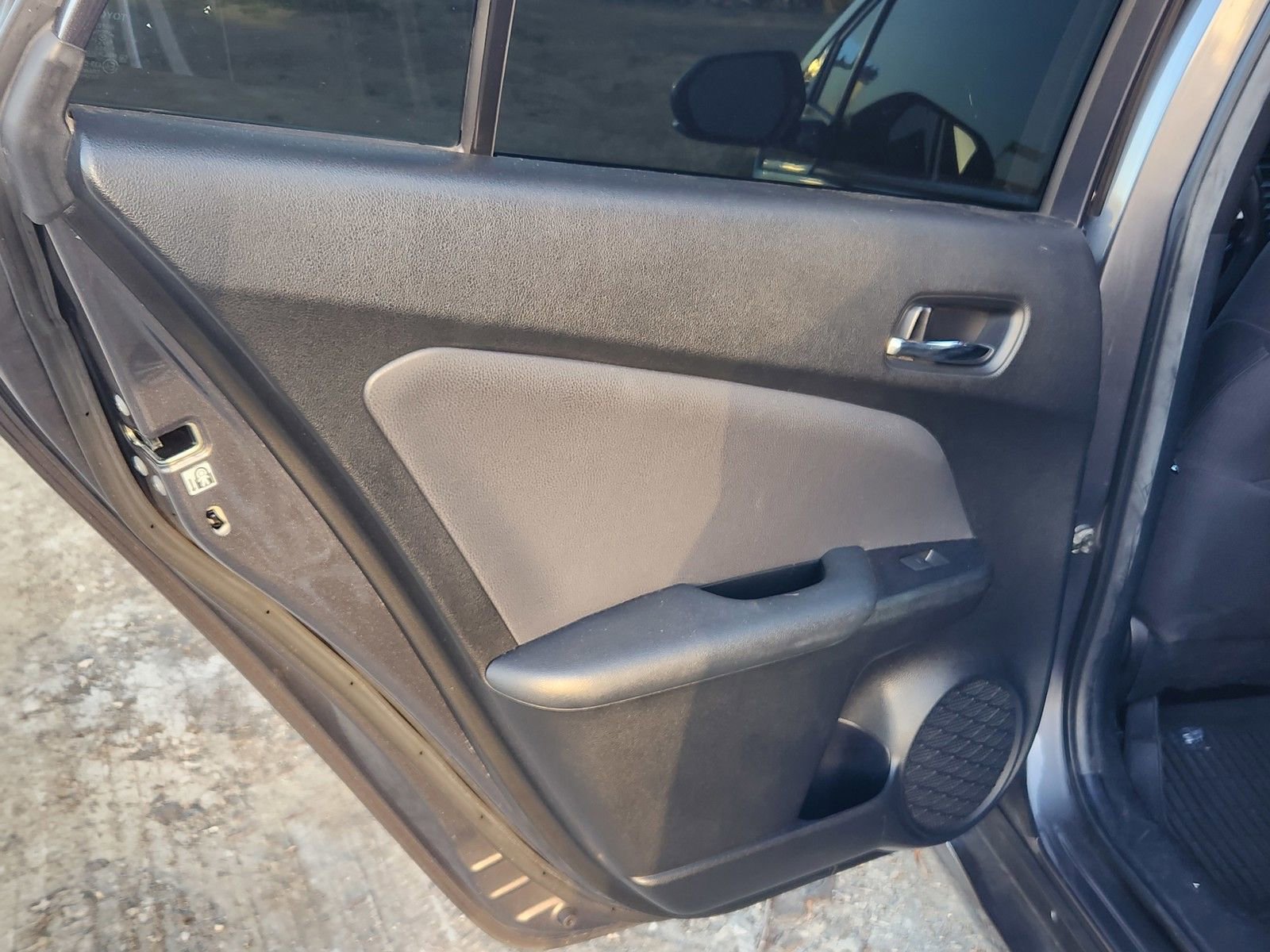 Used 2020 Toyota Prius Prime LE image 16