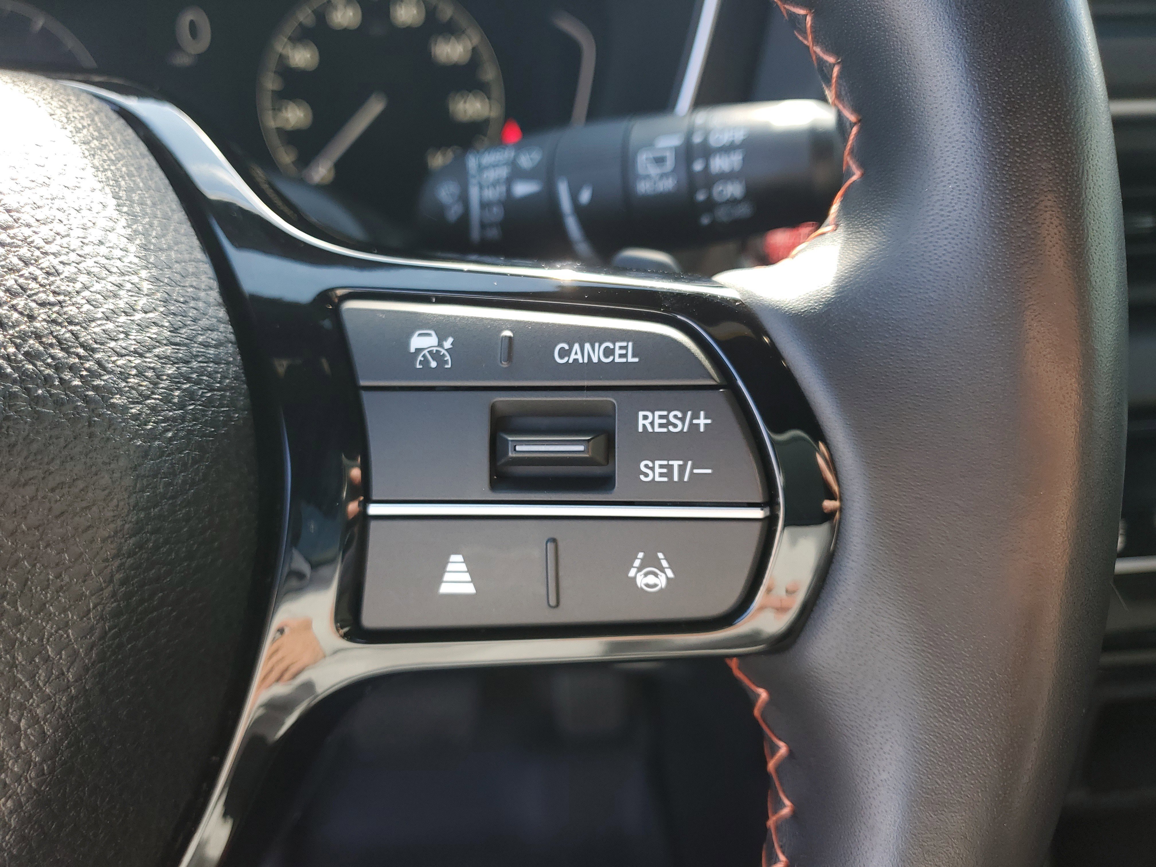 Used 2023 Honda Pilot Sport image 29