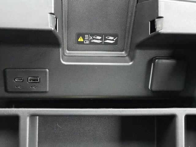 Used 2022 Chevrolet Silverado 1500 High Country image 7