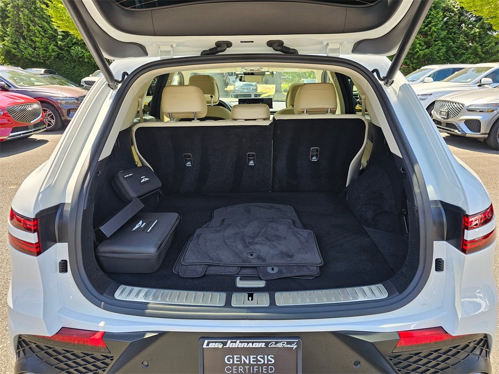 Used 2025 Genesis GV70 3.5T Sport w/ Sport Advanced Package image 15