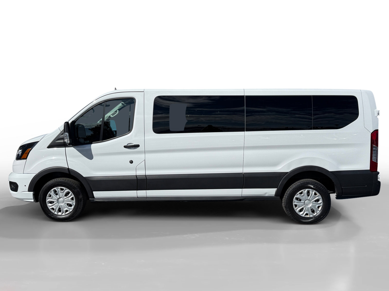 Certified 2025 Ford Transit 350 XLT RWD image 2