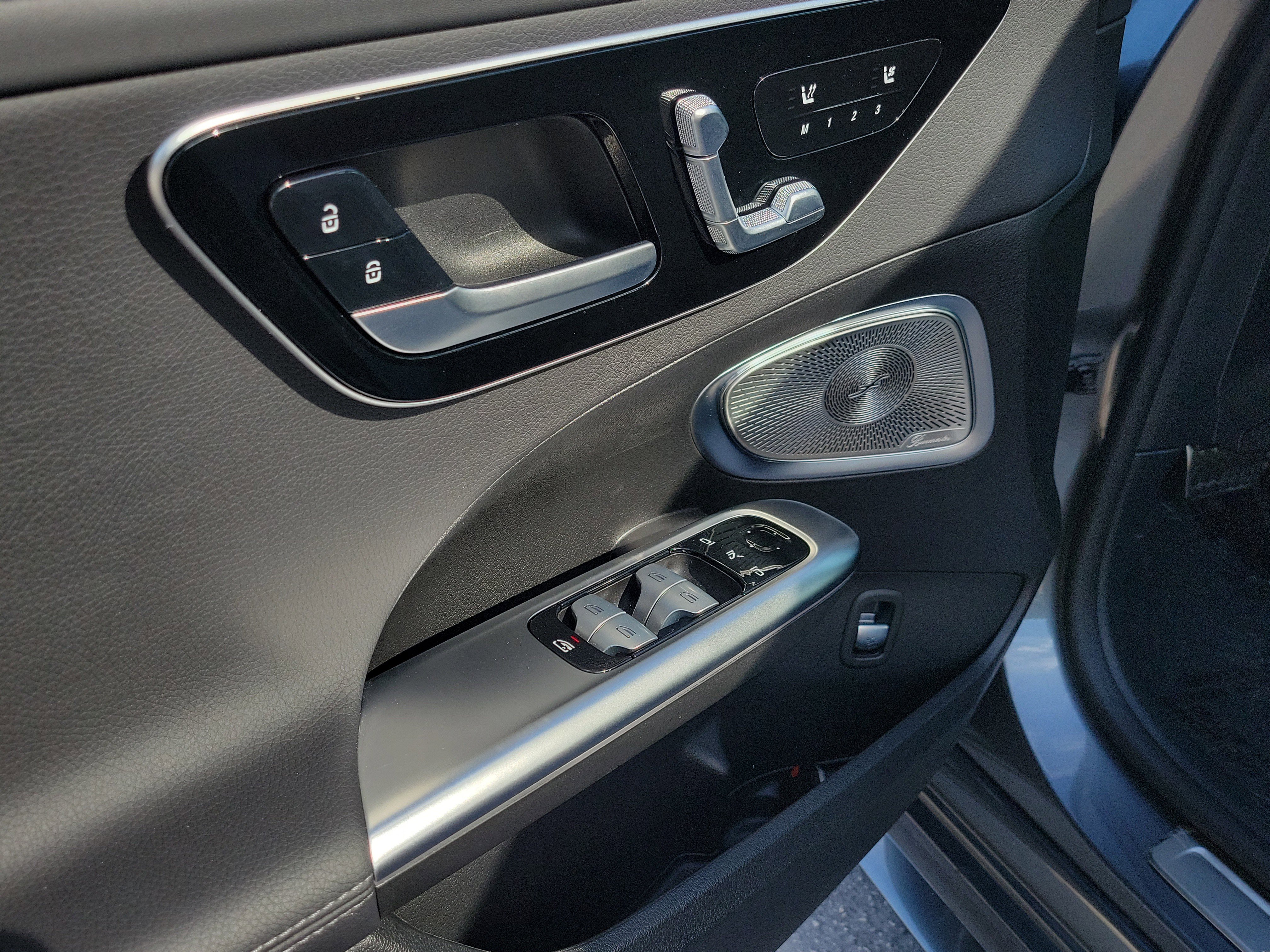 Certified 2025 Mercedes-Benz C 300 Sedan image 21