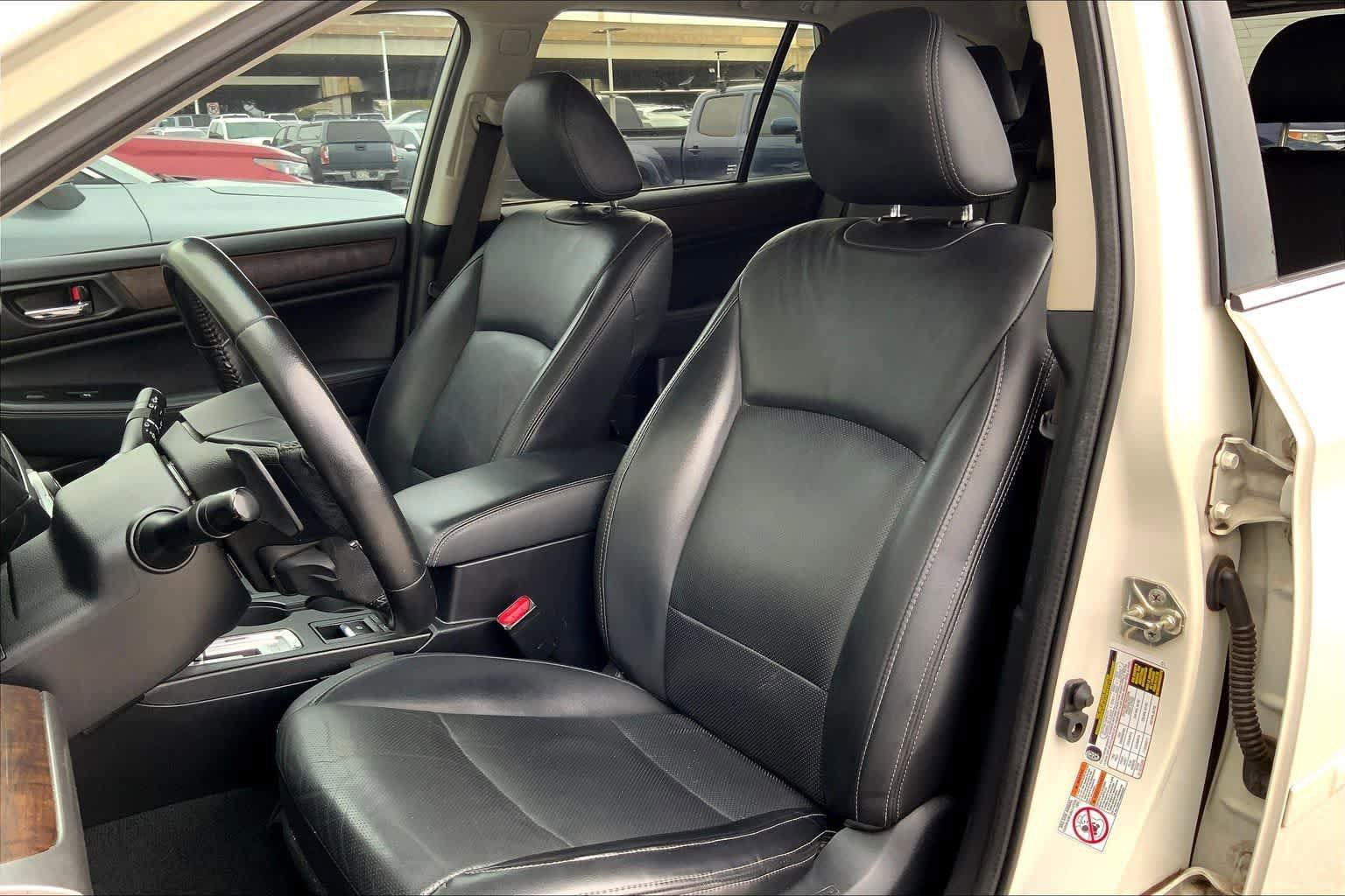 Used 2016 Subaru Outback 2.5i Limited image 11