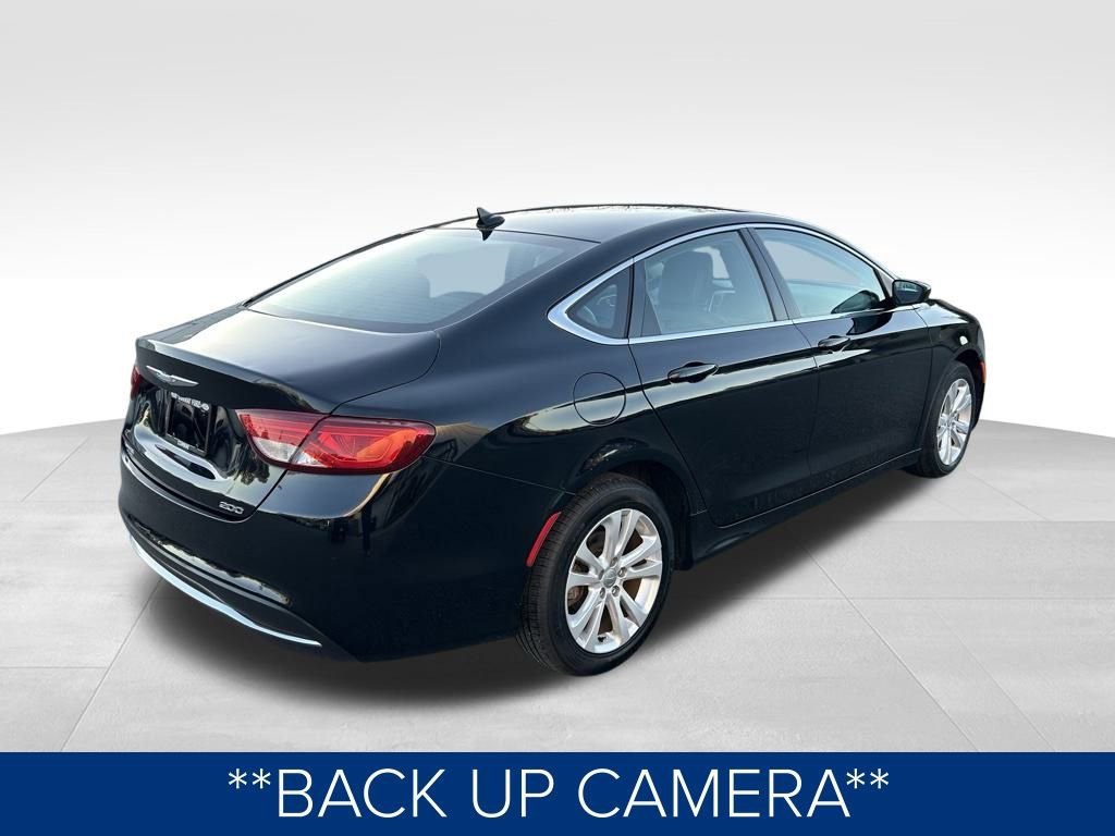 Used 2017 Chrysler 200 Limited Platinum image 5