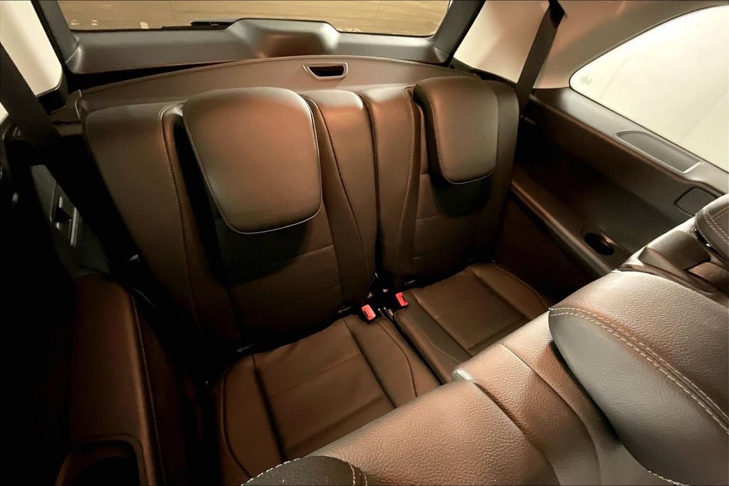 Certified 2023 Mercedes-Benz GLS 450 4MATIC image 23