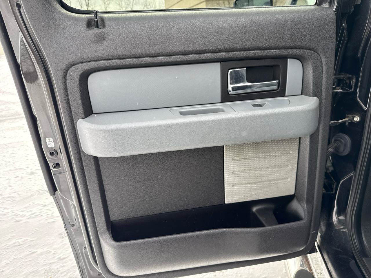 Used 2013 Ford F150 XLT AWD/4WD image 18