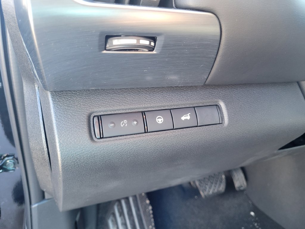 New 2026 Nissan Pathfinder SL AWD/4WD image 17