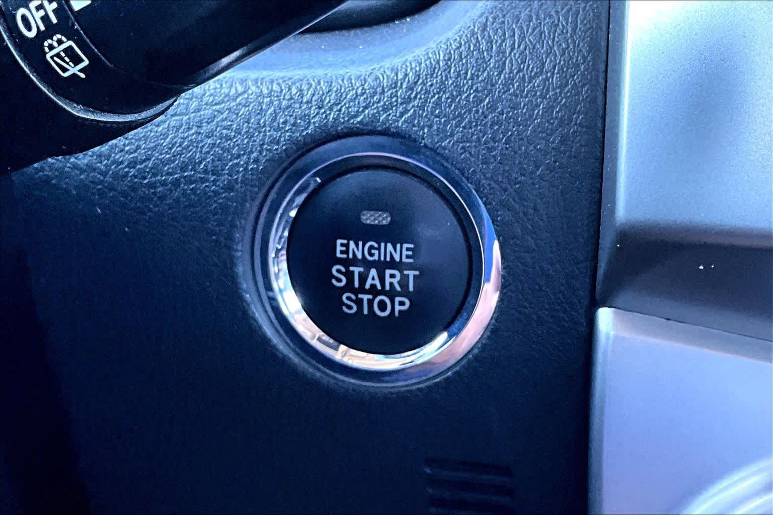 Used 2014 Toyota 4Runner Limited AWD/4WD image 35