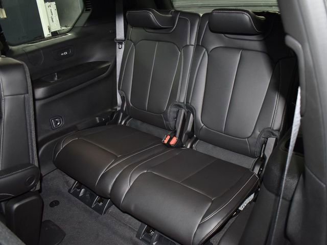 New 2026 Jeep Grand Cherokee L Limited image 32