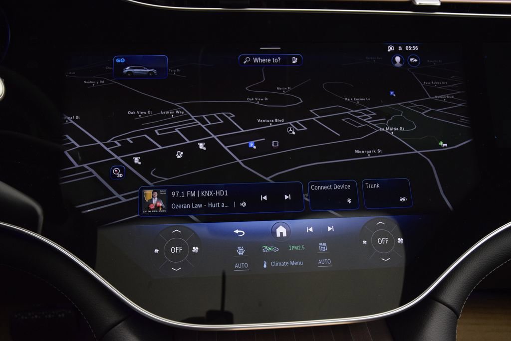 New 2026 Mercedes-Benz EQS 550 4MATIC SUV image 26