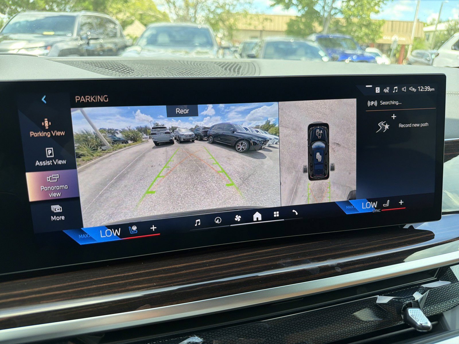 New 2027 BMW X7 xDrive40i w/ M Sport Package AWD/4WD image 31