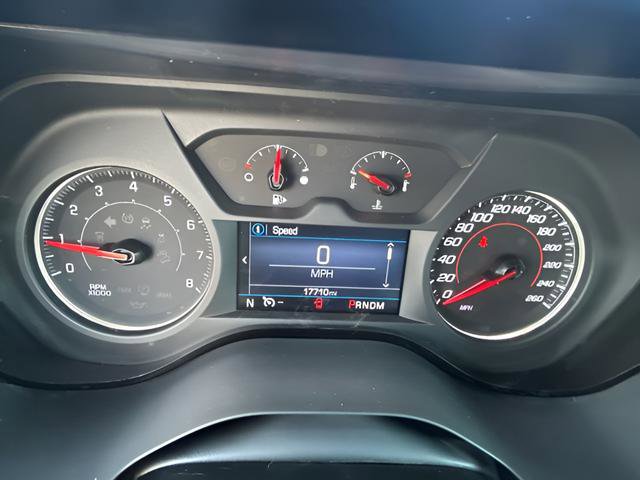 Used 2023 Chevrolet Camaro LT RWD image 9