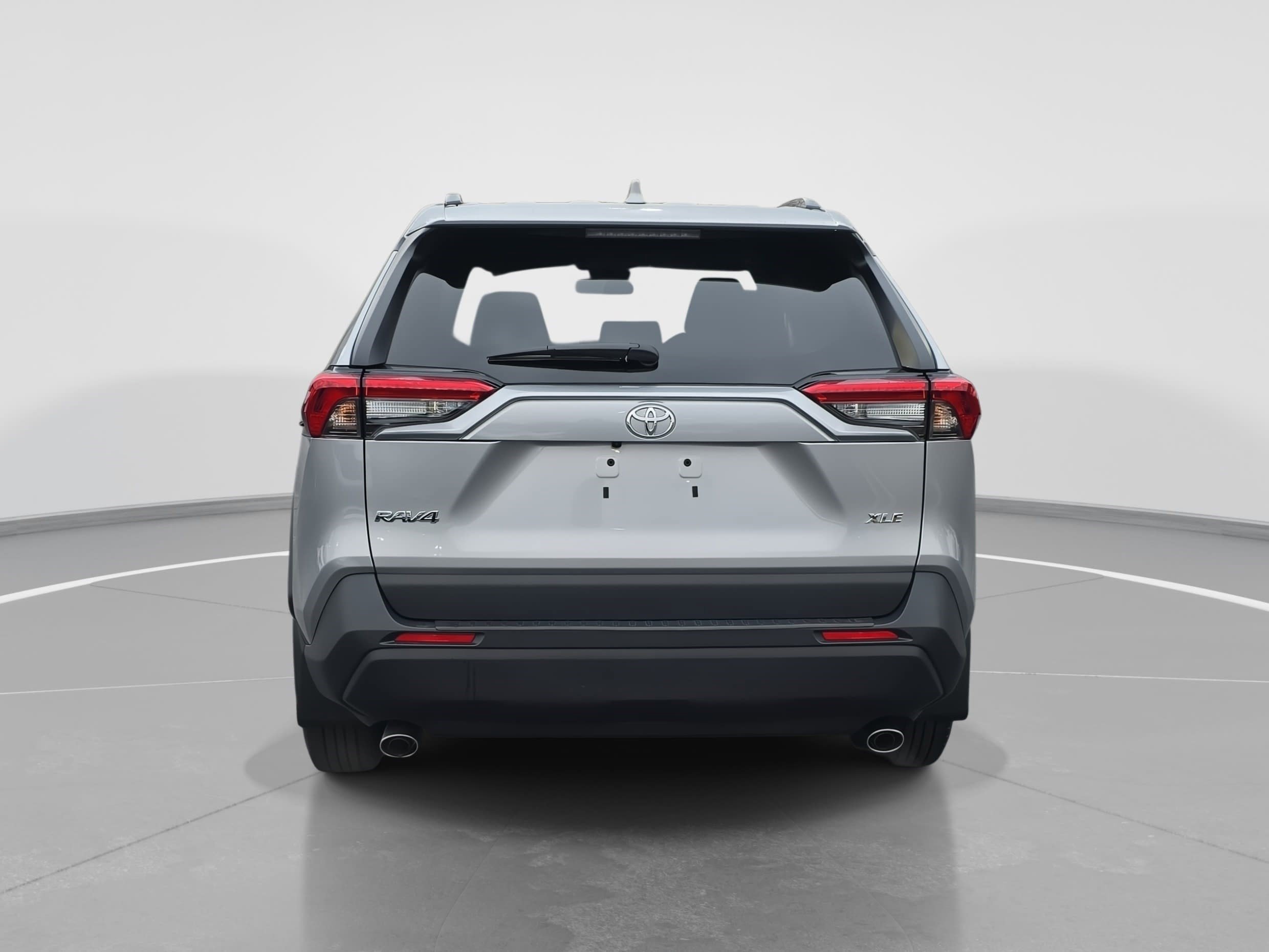 Used 2025 Toyota RAV4 XLE image 6