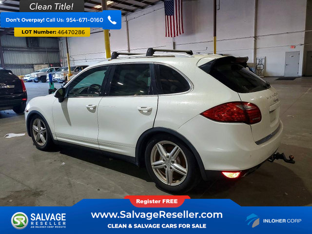 Used 2012 Porsche Cayenne S AWD/4WD image 3