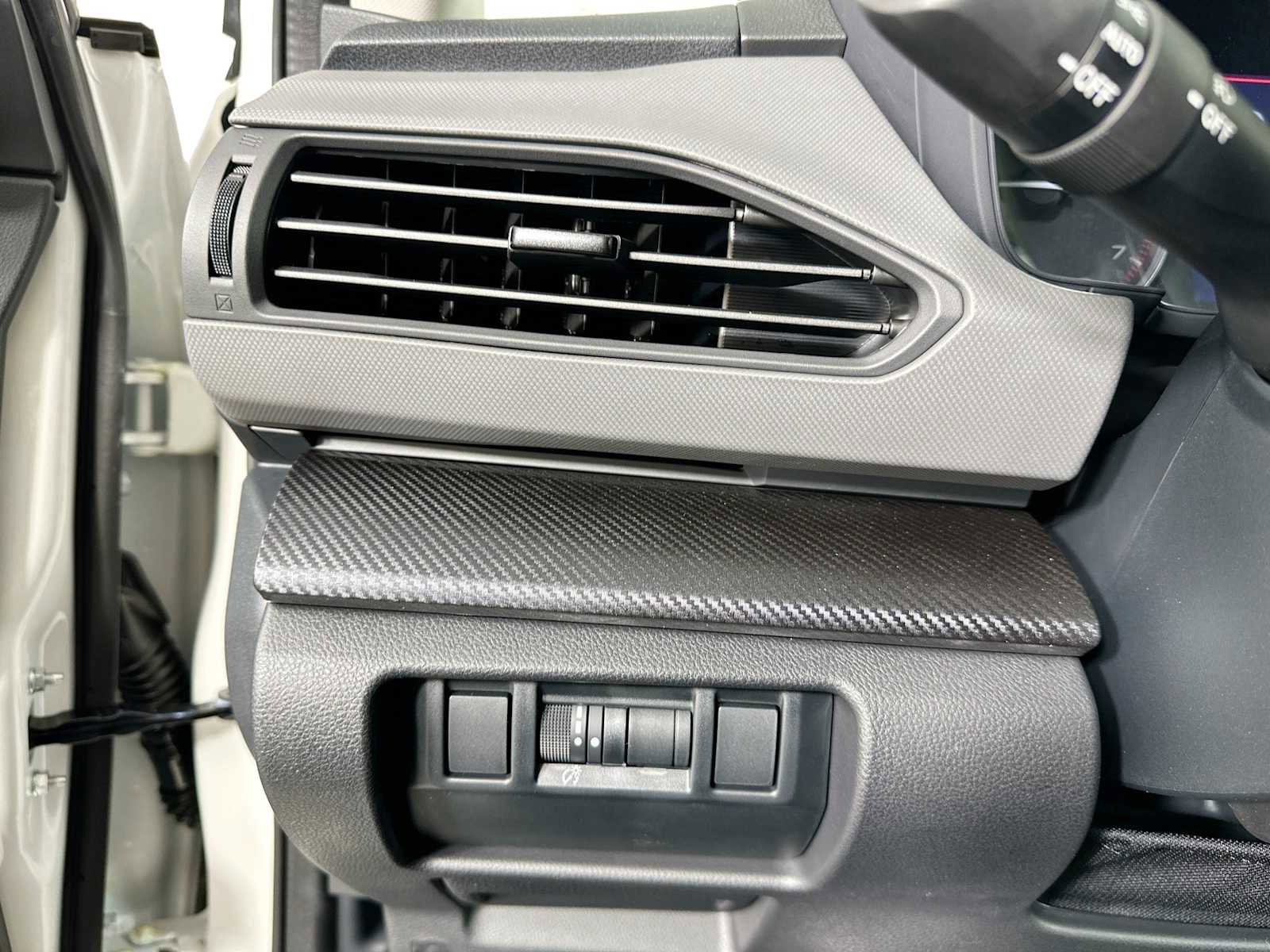 Certified 2025 Subaru Crosstrek 2.5i Limited w/ Popular Package #3A image 10