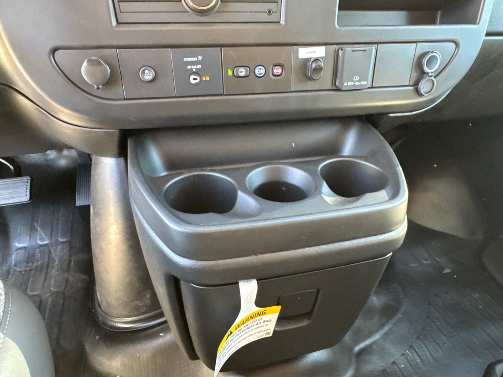New 2025 GMC Savana 3500 w/ Power Convenience Package RWD image 30