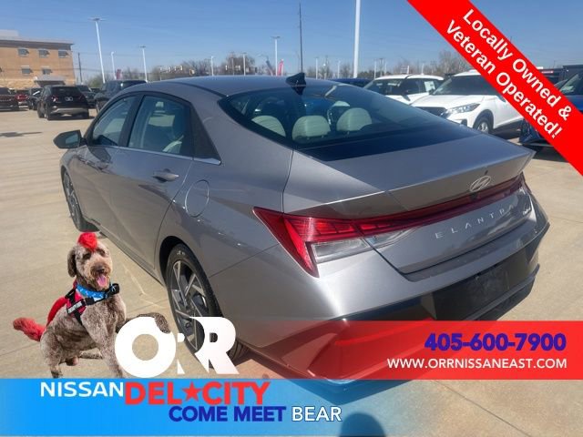 Used 2025 Hyundai Elantra Limited FWD image 3