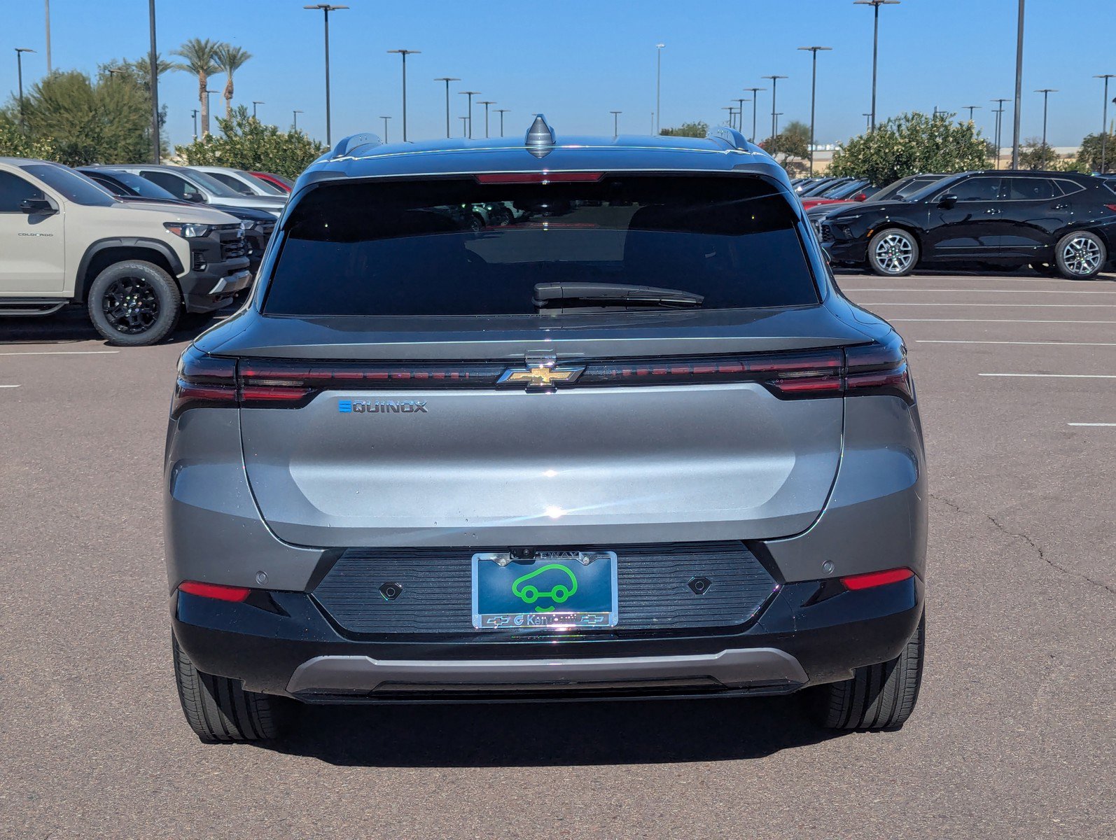 Used 2025 Chevrolet Equinox EV LT w/ Convenience Package image 5