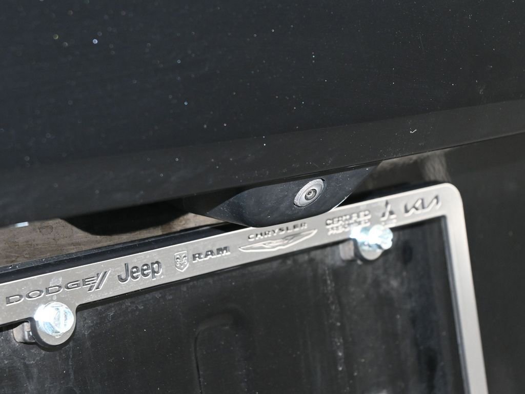 Used 2021 Jeep Grand Cherokee L Laredo image 37