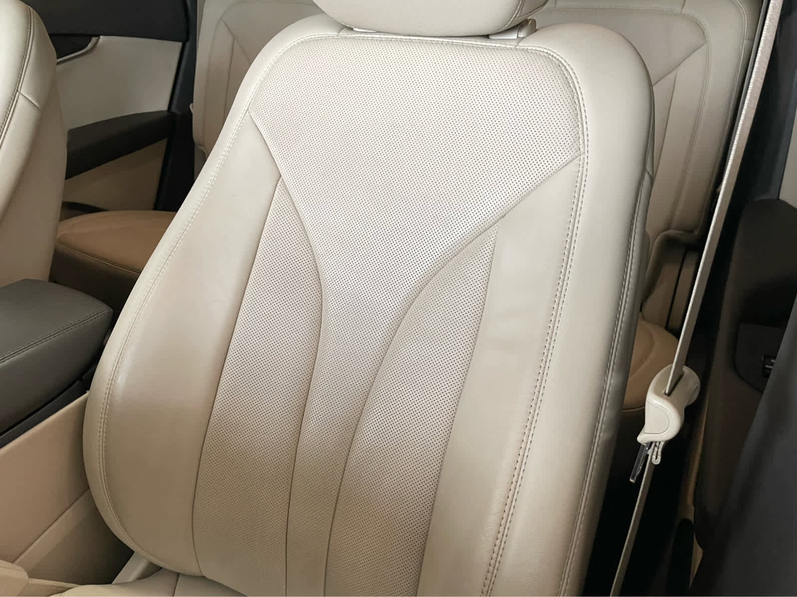 Used 2020 Lincoln Nautilus Reserve w/ Cargo Utility Package AWD/4WD image 14