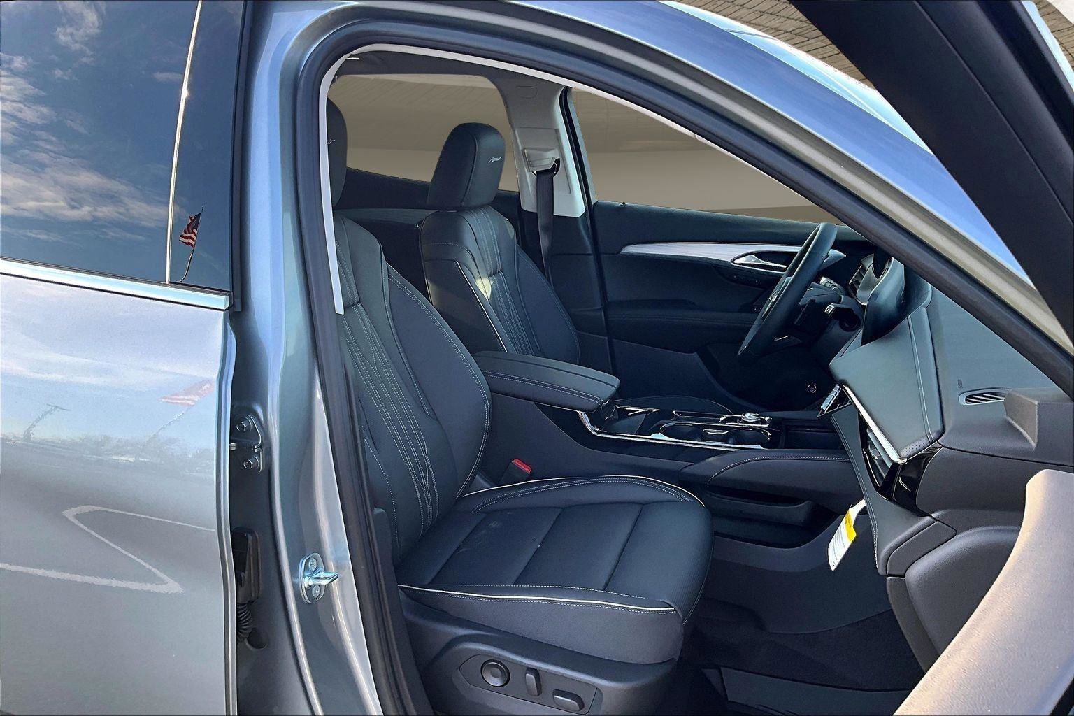New 2026 Buick Envision Avenir image 12