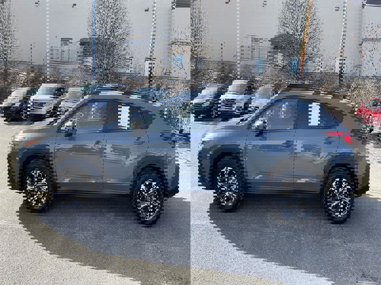 Used 2025 Subaru Crosstrek 2.0i Premium image 2