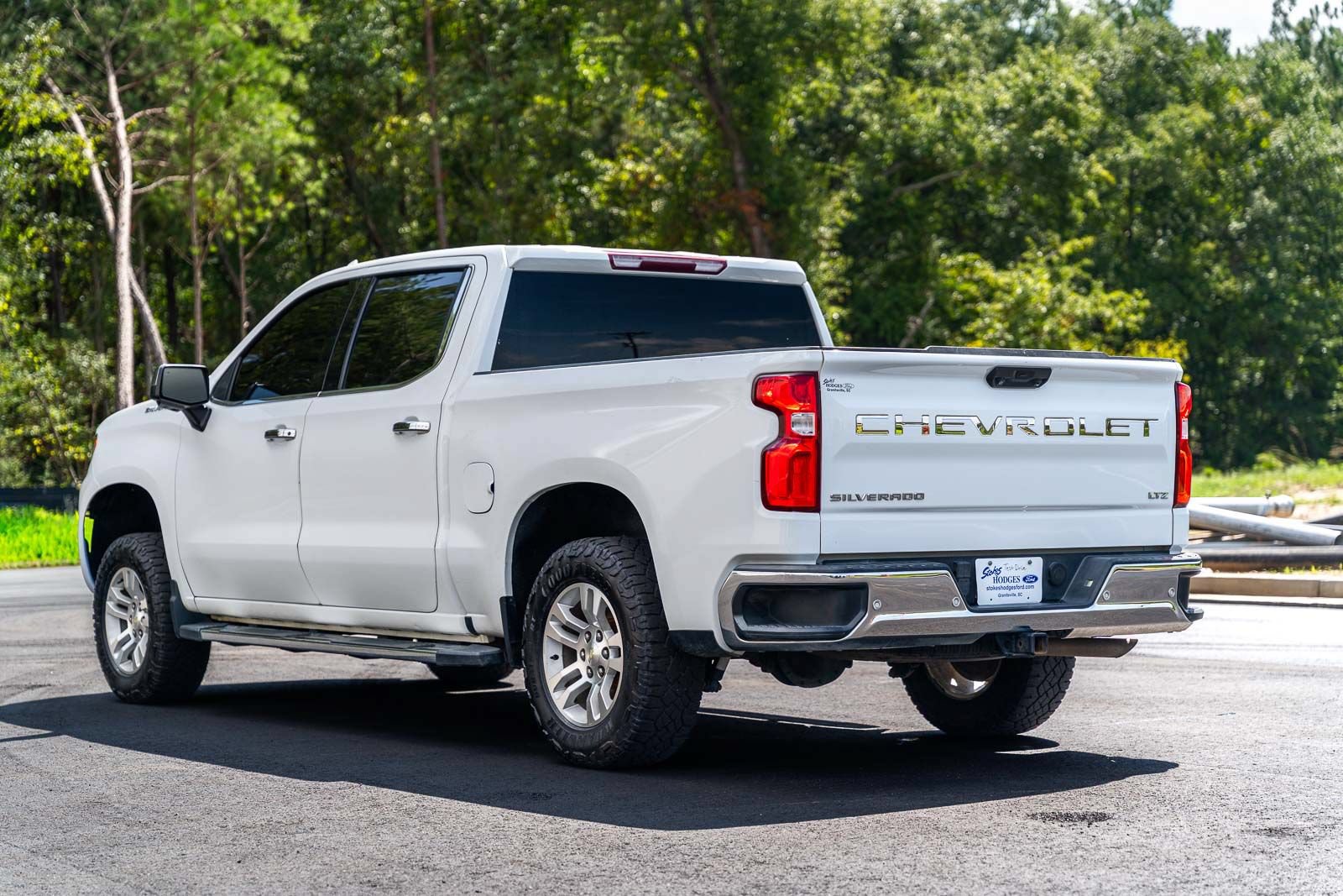 Used 2022 Chevrolet Silverado 1500 LTZ AWD/4WD image 5